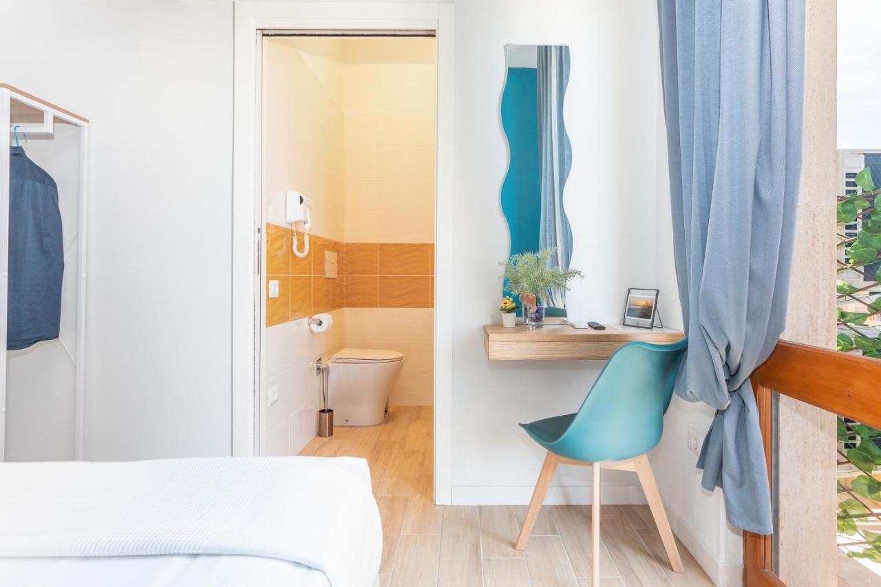 Domus Laetitiae Rooms & Apartments Quartu SantʼElena Eksteriør bilde
