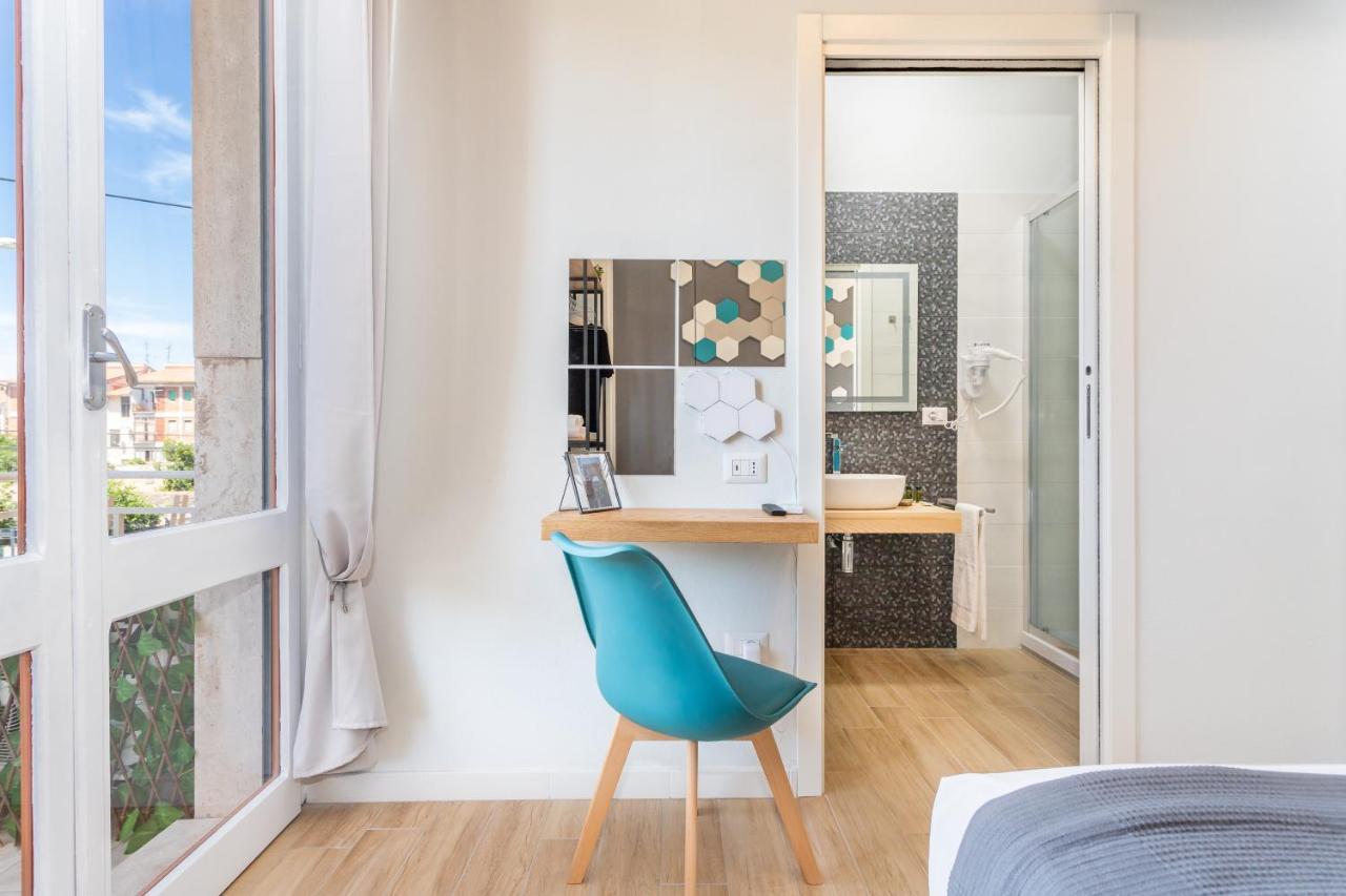 Domus Laetitiae Rooms & Apartments Quartu SantʼElena Eksteriør bilde
